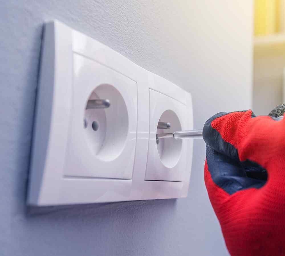 https://midlakesroofing.com/wp-content/uploads/2018/10/inner_13.jpg