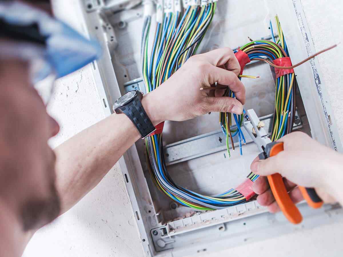 https://midlakesroofing.com/wp-content/uploads/2018/10/inner_service_01.jpg
